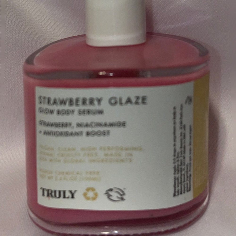 Truly Strawberry Glaze Glow Body Serum